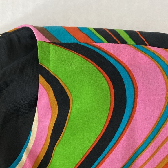 Maggy London 100% Silk Jacket, swirl  pattern, pink/green/black, zip front, 6 - Picture 6 of 6